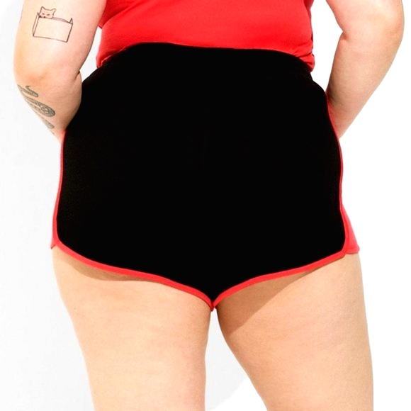 ❤️NWT VINTAGE TORRID SHORTS - DISNEY MOUSEKETEER - PULL ON FLEECE - PLUS SIZE - Picture 4 of 15